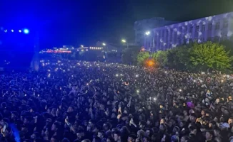 235 детей потерялись в толпе на праздничном концерте в Караганде