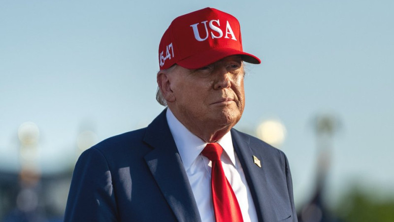 Трамп заявил о великолепном самочувствии: здоровье президента США