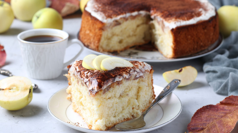 Шарлотка: 5 рецептов для уютного пирога с изюминкой