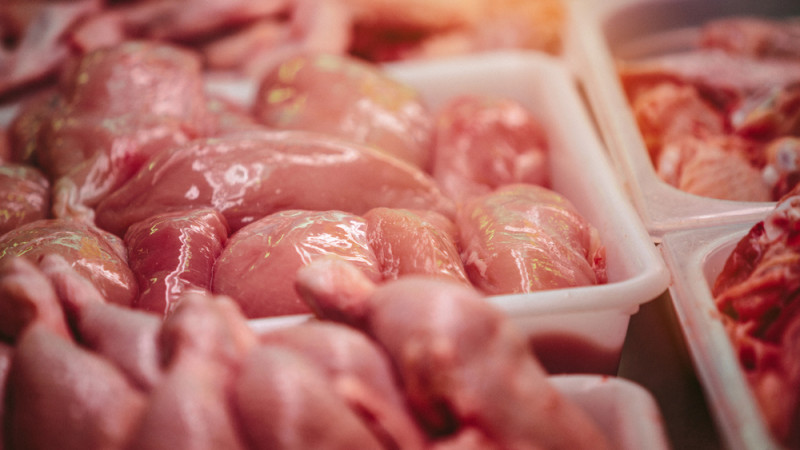 Каждая пятая инфекция мочевыводящих путей связана с птицей, предупреждают ученые