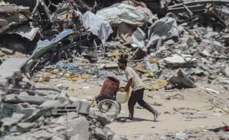 Гуманитарная помощь начинает поступать в Газу после прекращения огня