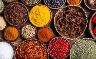 Добавление черного перца, корицы и гвоздики в рацион может существенно улучшить здоровье и самочувствие
