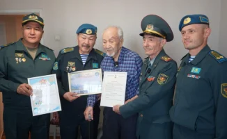 Ветеран войны Камбар Сарсенов отметил 101-й день рождения в Алматы