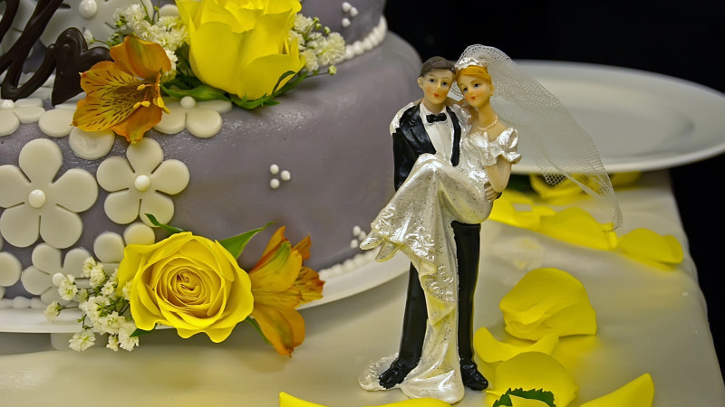 В Казахстане обсуждают запреты на похабные конкурсы и ЛГБТ-пропаганду в соцсетях