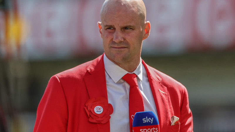 Эндрю Штраус, легенда английского крикета, женится на девушке младше на 18 лет