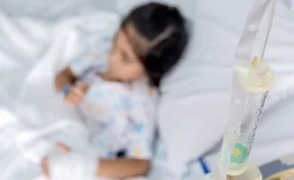 Массовое отравление в Бишкеке: 58 человек пострадали после обеда шаурмой в школе