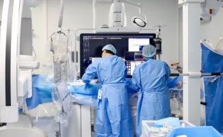 Врачи Казахстана: зарплата в тени, как диагноз без анализа