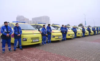 30 новых «сердец» для Шымкента: аким вручил ключи скорой помощи