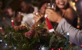 Как не утонуть в праздничном море: советы Минздрава после корпоратива