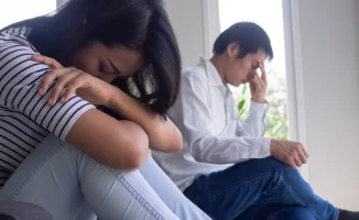 Риск инсульта на 61%: развод родителей и его последствия в пожилом возрасте