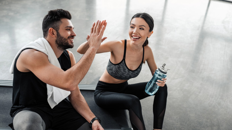 После новогодних праздников: как избежать последствий праздного образа жизни и безопасно вернуться в спорт?