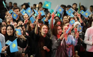 В Актау прошел форум в поддержку новой Конституции с участием 4 000 человек