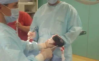 В Алматы врачи извлекли ком волос из желудка пациентки