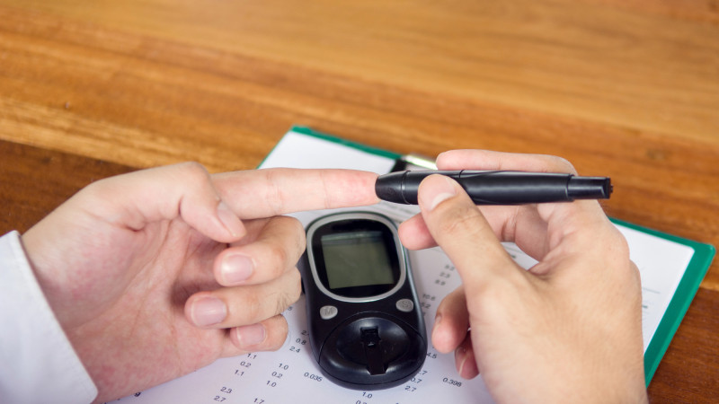 Алматинец с диабетом: инвалидность ушла, как песок сквозь пальцы