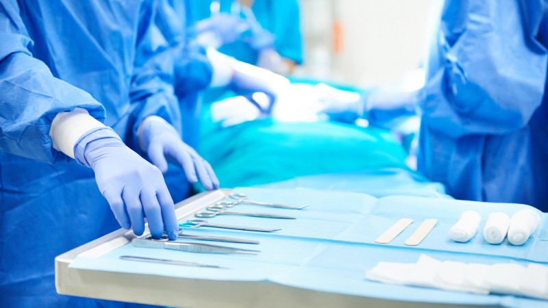 Мировая тревога: дети и подростки страдают от комков волос в желудке