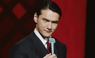 Комик Нурлан Сабуров пошутил о 50-летнем запрете на въезд в Россию