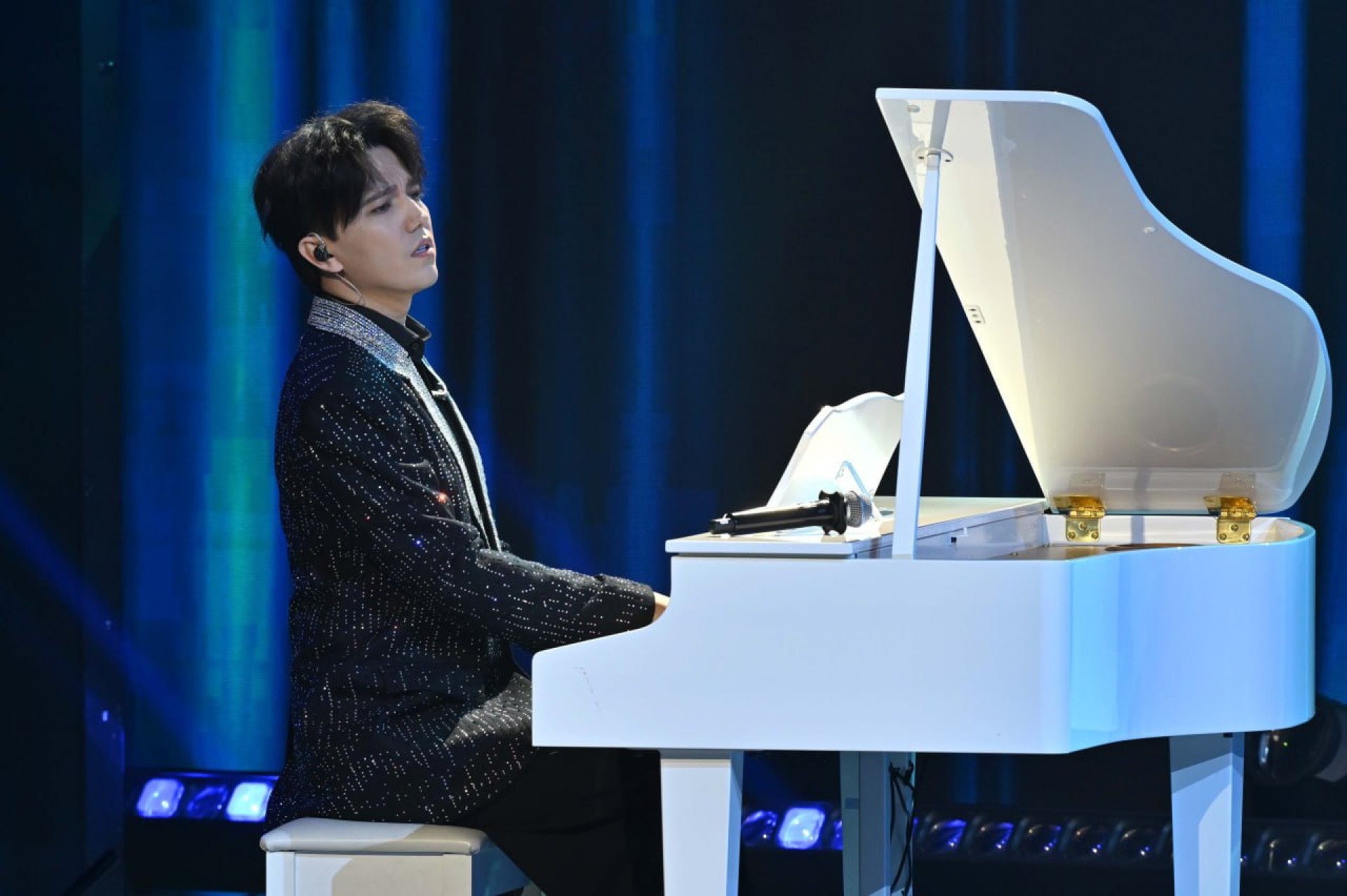 Димаш Кудайберген