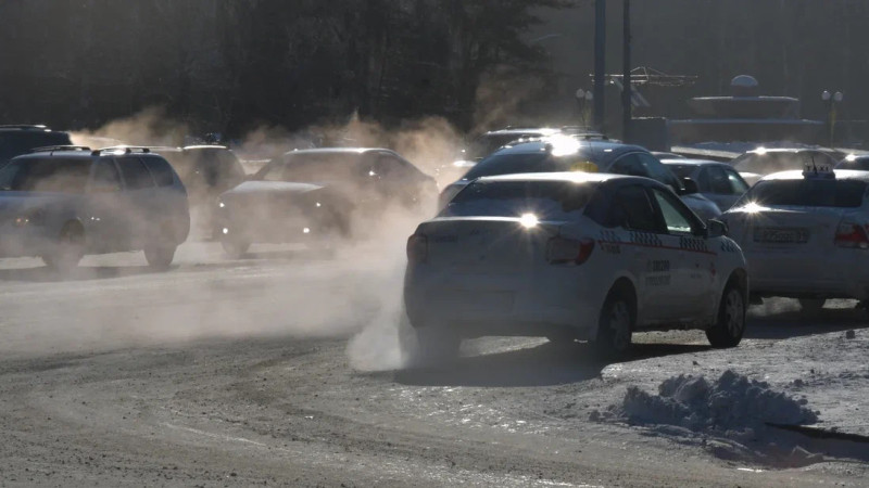 Водитель такси выплатит 500 тыс. тенге за травму пассажирки