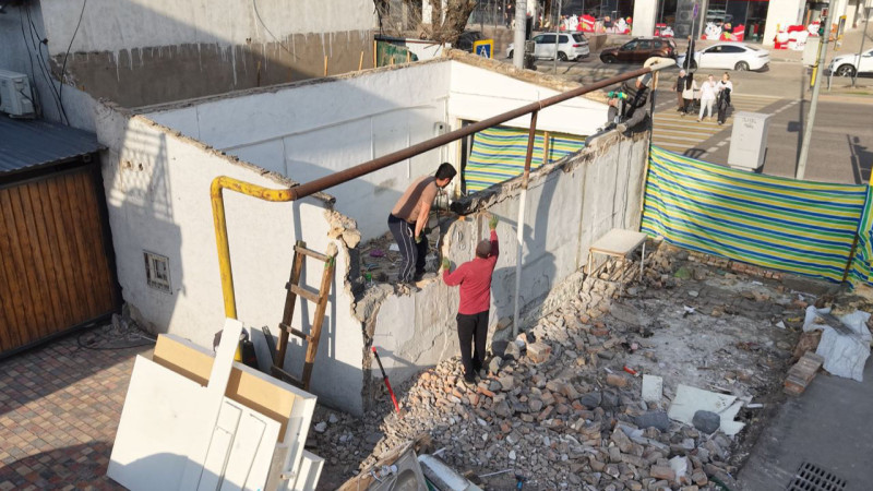 Алматы: самса на грани исчезновения — снесённая точка в борьбе за законность